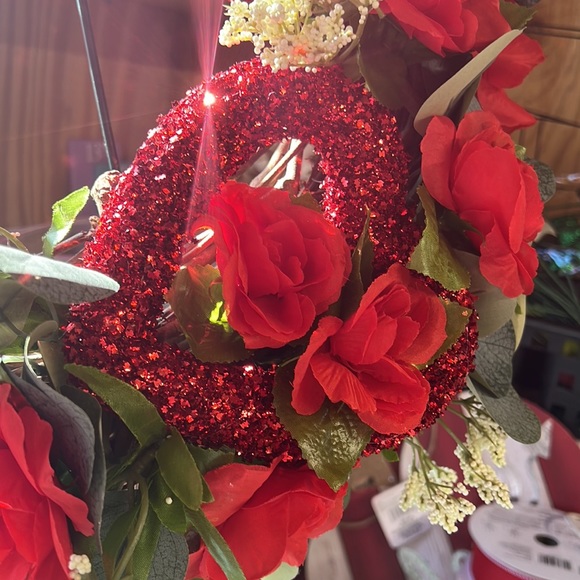 Valentine’s Day grapevine wreath - Picture 3 of 6